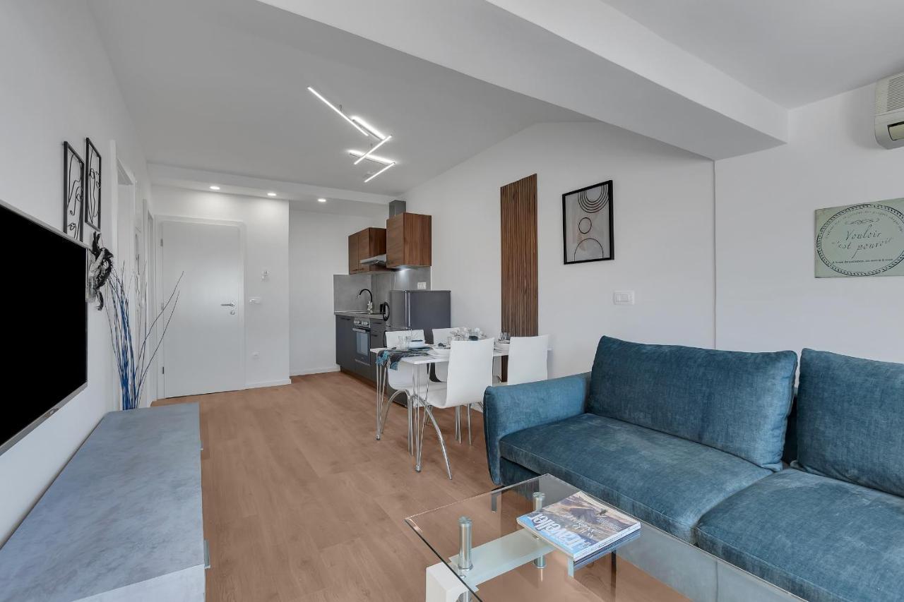 Rafael Makarska Exterior foto