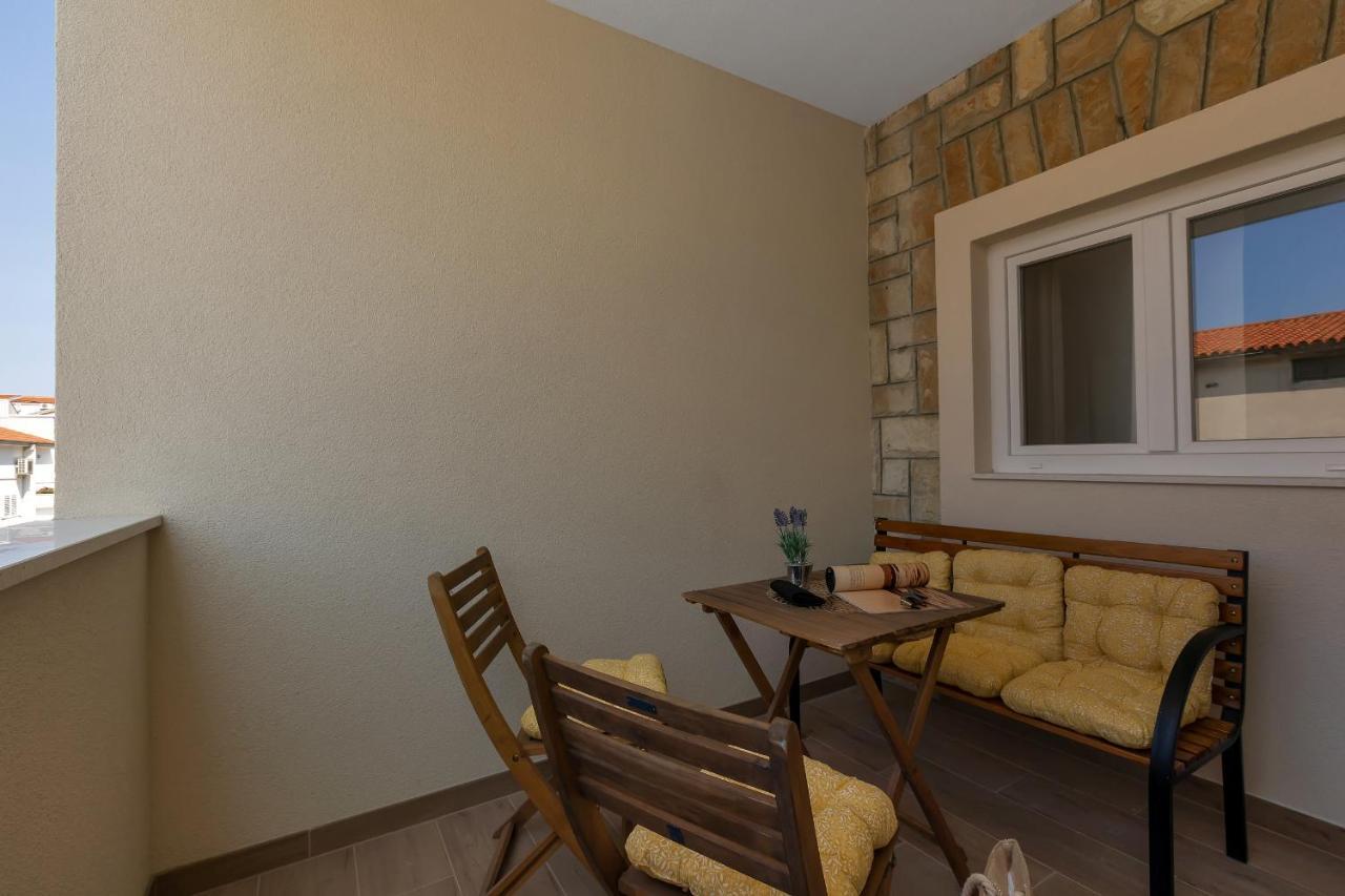 Rafael Makarska Exterior foto